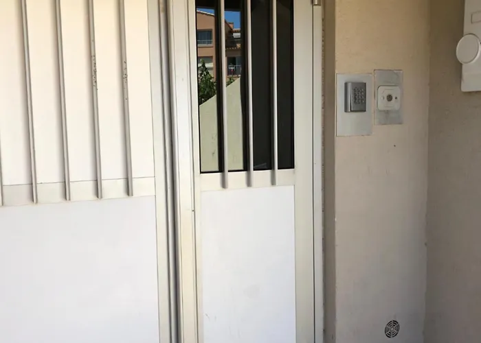 C12 Deluxe Διαμέρισμα