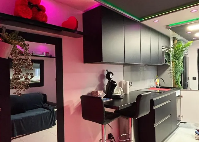 C12 Deluxe Διαμέρισμα