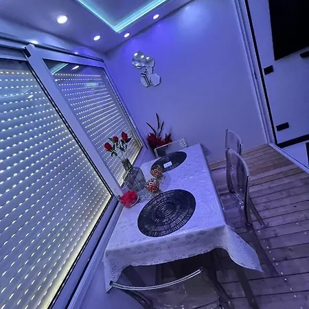 C12 Deluxe Apartment