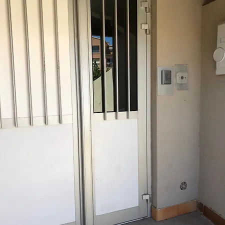 C12 Deluxe Apartment