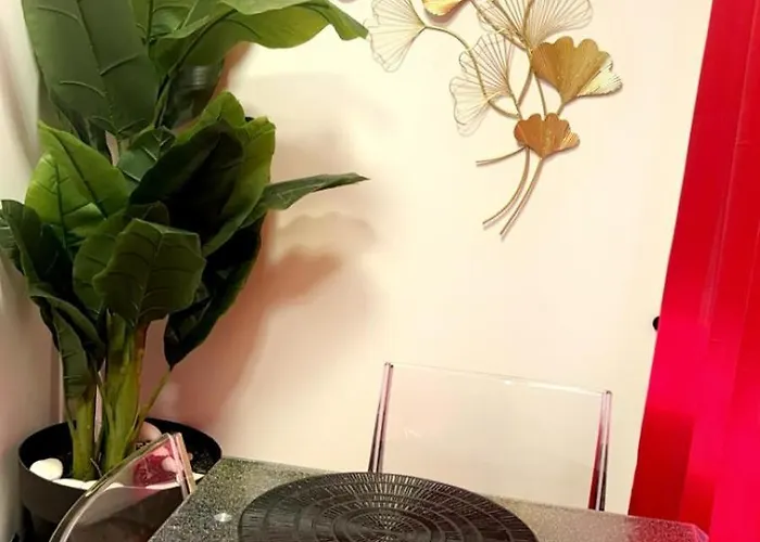 C12 Deluxe شقة آجد